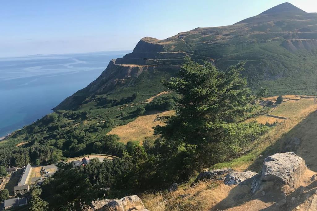 Вилла Gwelfor Seaview Pistyll Экстерьер фото